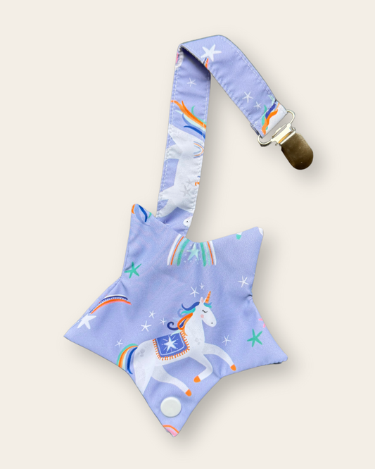 Cuerda y protector para chupos- Unicornios morados!